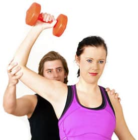 Good weightlifting routine with a trainer