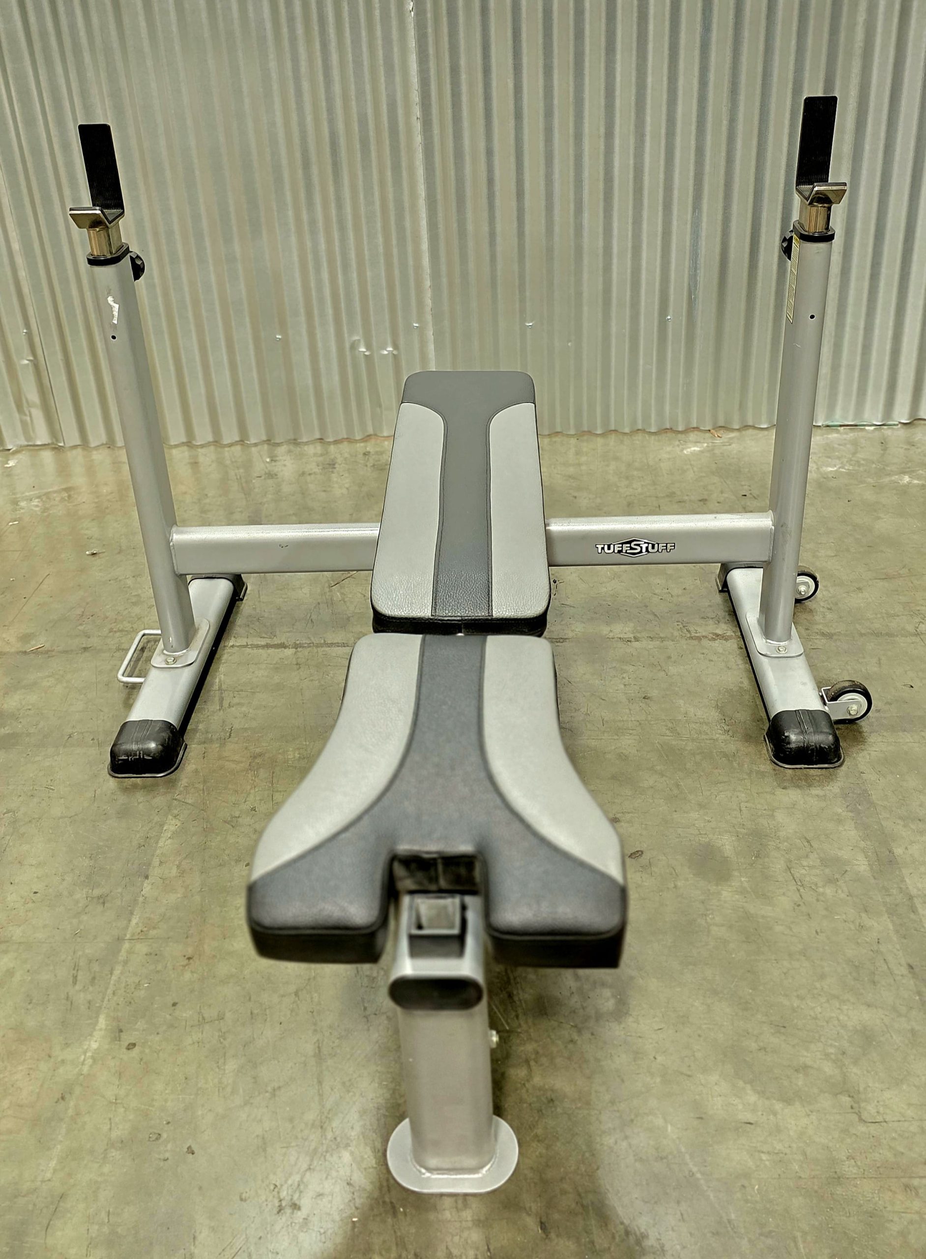 TuffStuff RWC-335 Wide Combo Folding Bench – USED