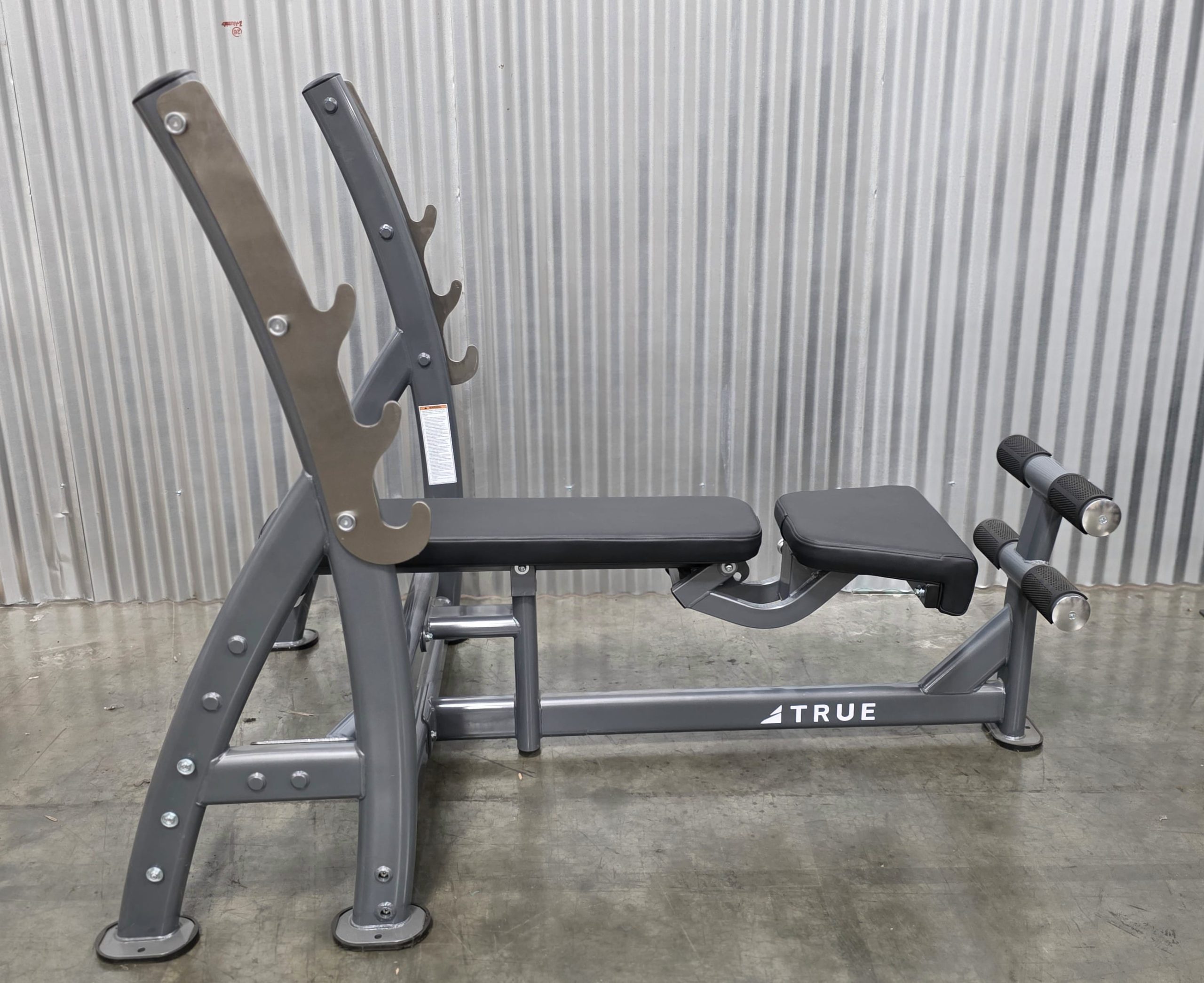 TRUE Fitness XFW8200 Commercial 3-Way Bench Press - Slightly USED