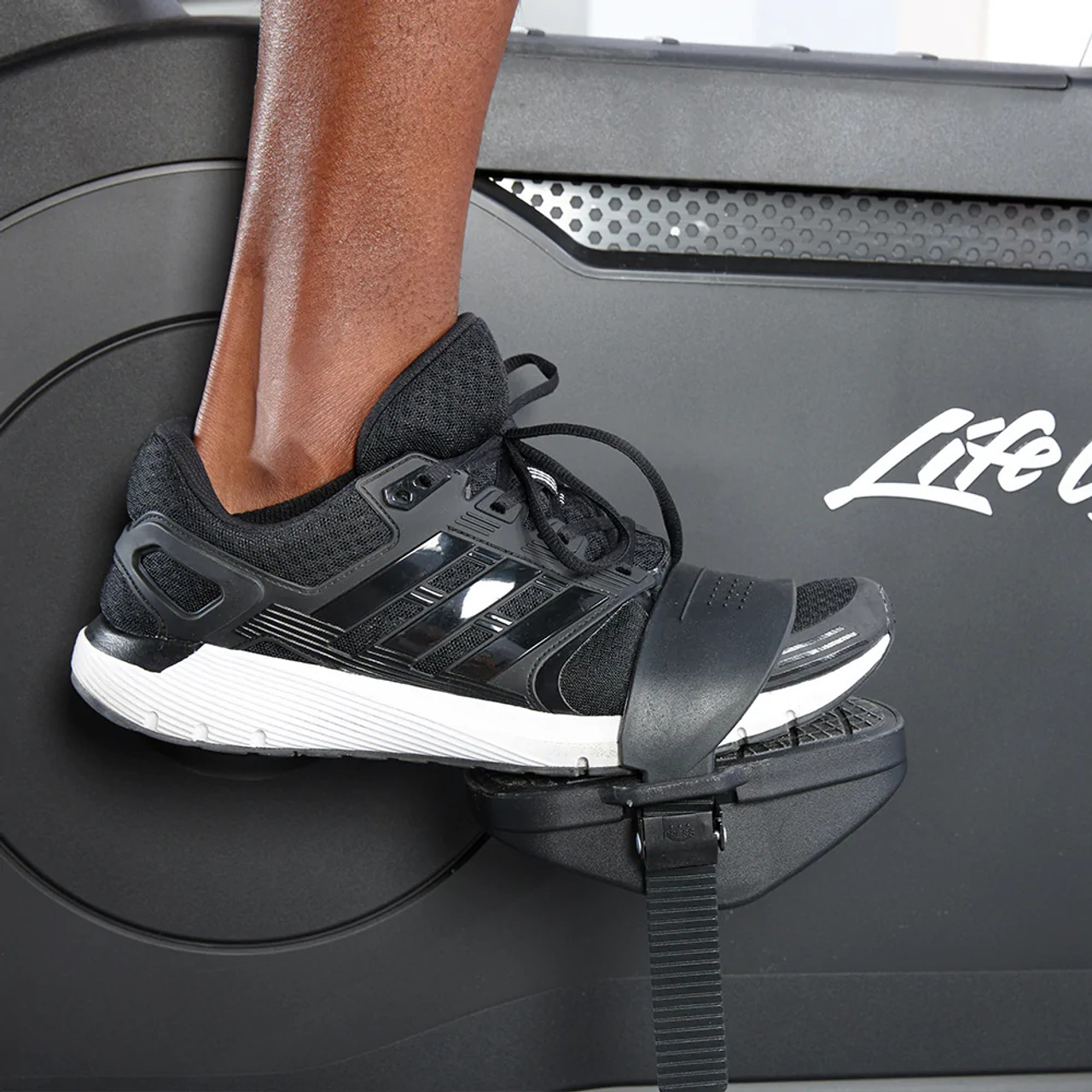 Life Fitness Club Series+ Upright LifeCycle w/SL Console - Image 7