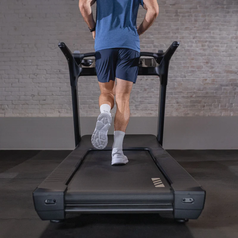 Inspire Series T7s Treadmill - Image 2